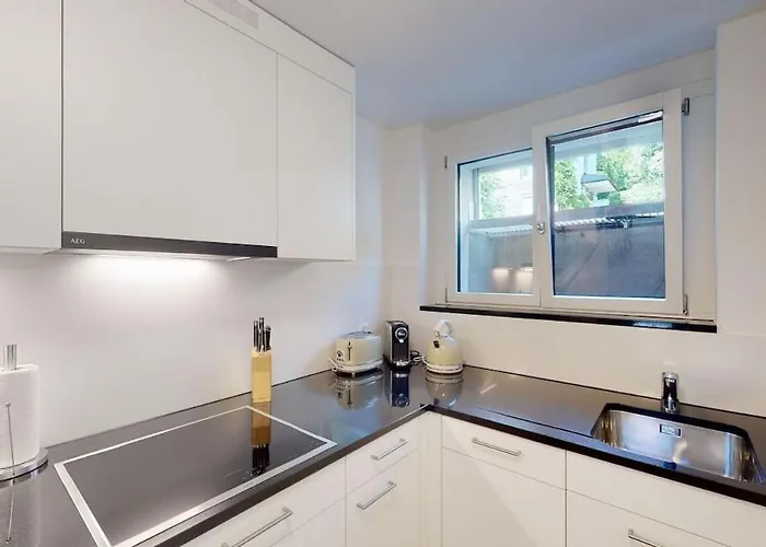 Fantastic, Very - Sun 1 * زيورخ